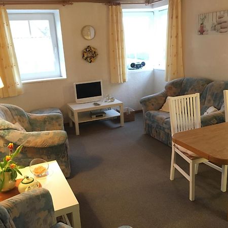 "Uns Schuen" Nr 2 Apartment Фехмарн Екстериор снимка